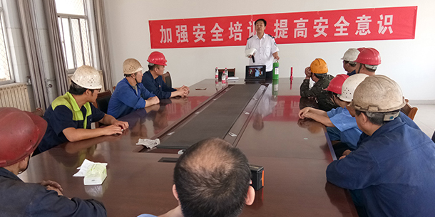 宏升机械开展“珍爱生命，远离火灾”消防安全宣传教育培训